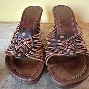 Arizona Strappy sandles